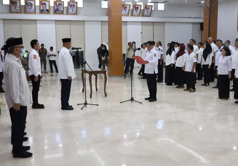 edi melantik pejabat