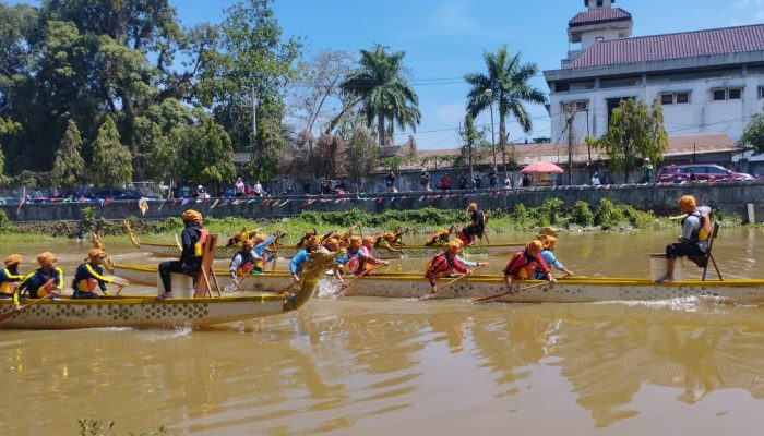 Sebanyak 44 Tim Meriahkan Lomba Perahu Naga dan Gubang Lunas Dispora Kukar