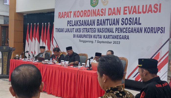 Bupati Kukar Tindaklanjuti Temuan BPK RI Terkait Bansos yang Tidak Tepat Sasaran