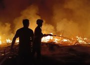 Si Jago Merah Mengamuk di Tenggarong, 20 Rumah Warga Ludes Terbakar