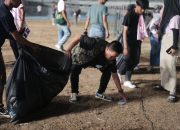 Usai Nonton Kukarland Festival 2023, Wabup Rendi Solihin Terjun Langsung Punguti Sampah