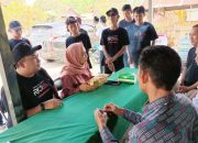 Aksi Peduli, Ely Hartati Bersama Rinaldi Kafka, GMK dan RK5 Serahkan Dana Bantuan Kebakaran Desa Rempanga