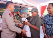 Gelar Bakti Sosial Akabri 90, Polres Kukar Berikan Ratusan Paket Bantuan Kepada Masyarakat