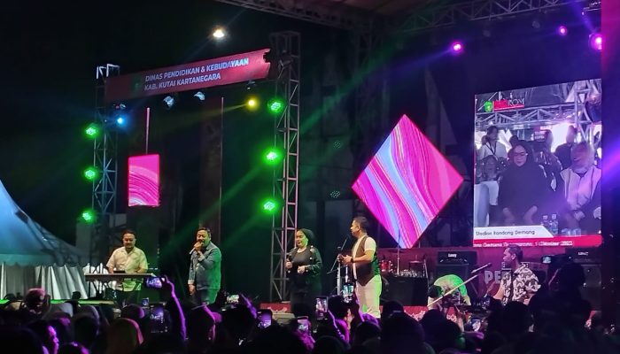 Penutupan Expo Erau Adat Pelas Benua 2023 Dimeriahkan El Corona