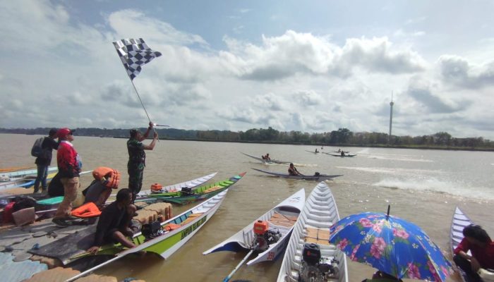 Lomba Balap Perahu Ketinting,  130 Peserta Adu Cepat di Piala Pangdam Cup 2023