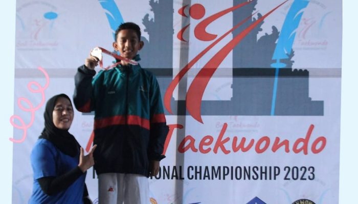 Siswa SMP Negeri 3 Tenggarong Raih Prestasi Membanggakan Cabor Taekwondo di Kejuaraan Internasional