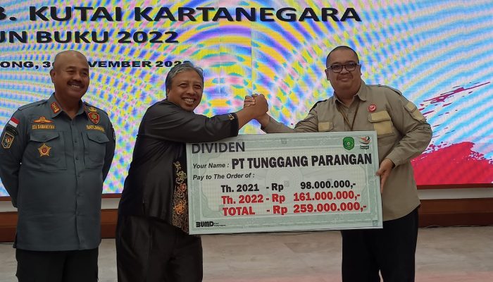 3 Perseroda Kukar Serahkan Dividen ke Pemkab Sebesar Rp40,8 Miliar