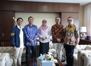 Sekda Sri Wahyuni Terima Audiensi KPI Pusat 7 Sekda Sri Wahyuni Terima Audiensi KPI Pusat