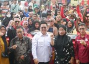 Rendi Solihin Salurkan 327 Tandon ke Masyarakat Muara Badak