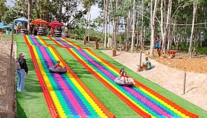 Emastri Park Desa Batuah