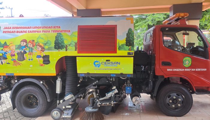 DLHK kukar menambah armada truk sampah tahun ini