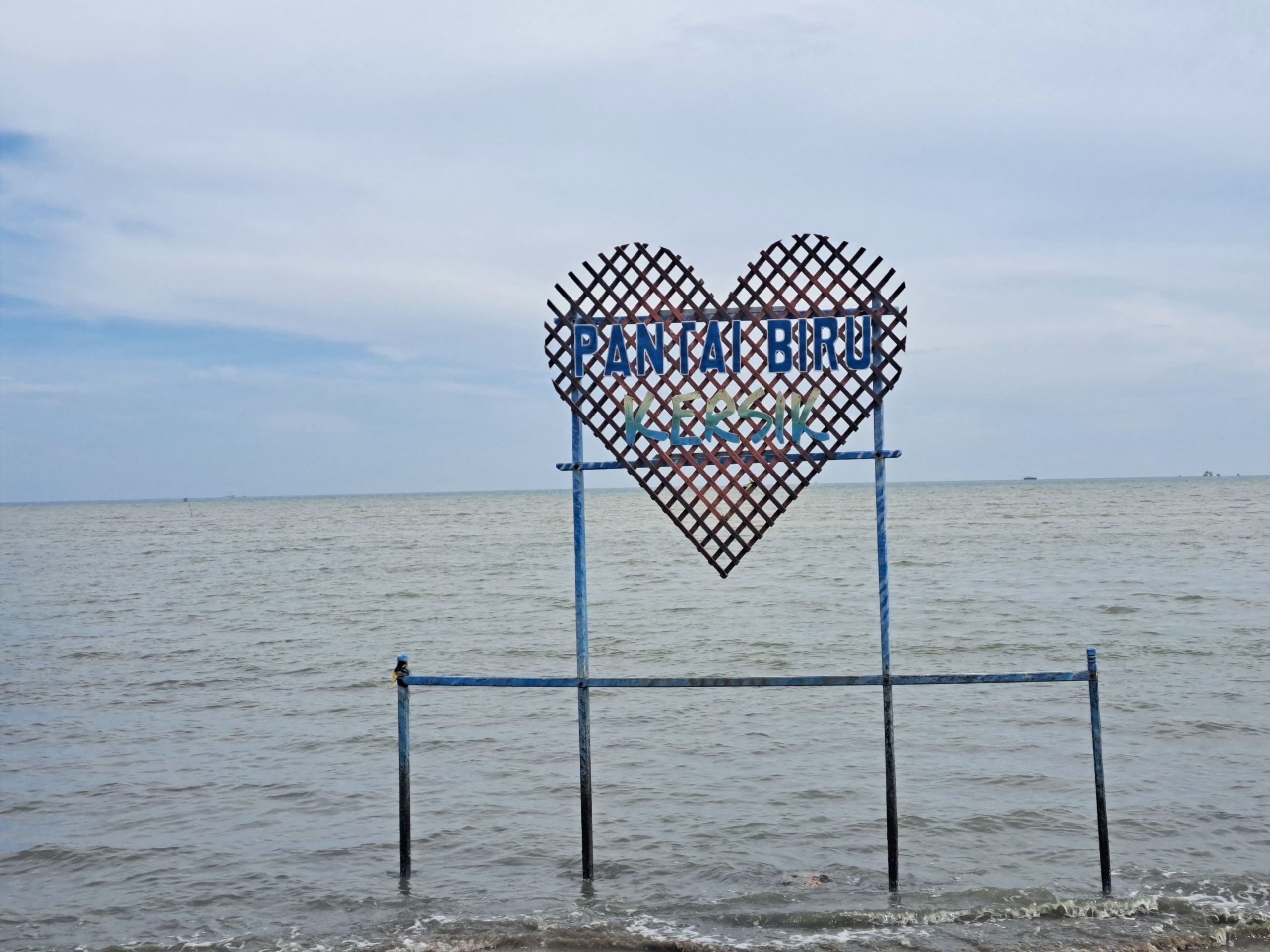 Pemdes Kersih berupaya untuk pengembangan pantai biru
