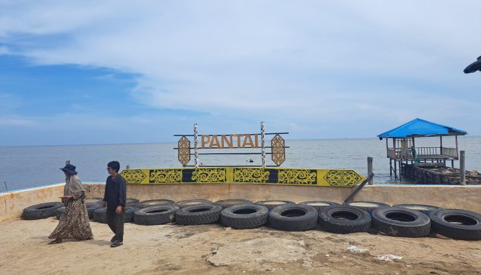 Pemdes Kersih berupaya pengembangan pantai biru
