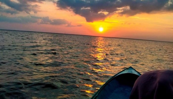 Makin Banyak Peminat, Wisata Danau Semayang Tawarkan Keindahan Sunset