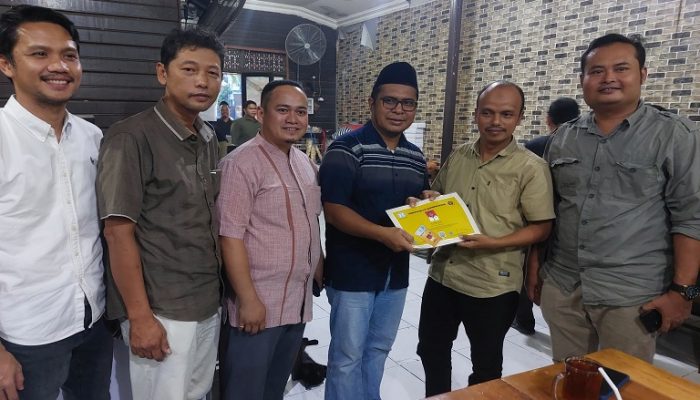 Buka Puasa Bersama PWI Kukar Dirangkai Penyerahan Sertifikat Kompetensi