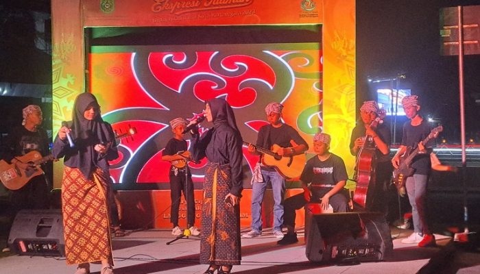Miliki Dampak Positif, Dispar Kukar Apresiasi Pelaku Seni yang Tampil di Kawasan Cagar Budaya Titik Nol