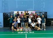 Keseruan Pertandingan Bulutangkis Antar Wartawan Kukar