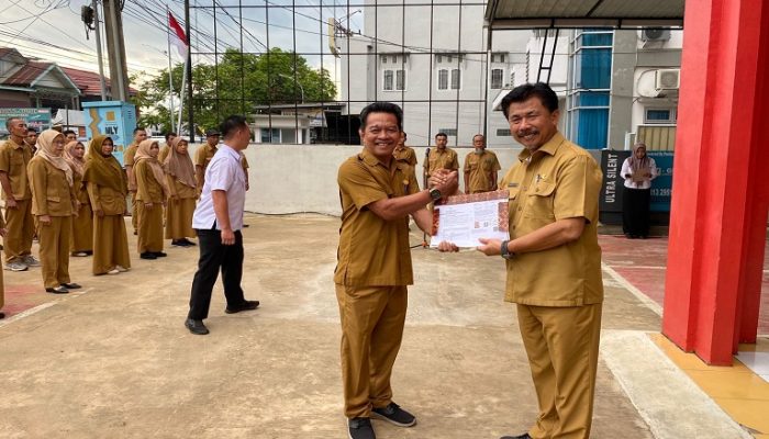 Sekda Sunggono Hadiri Acara Pelepasan Purna Tugas Kepala DiskopUKM Kukar