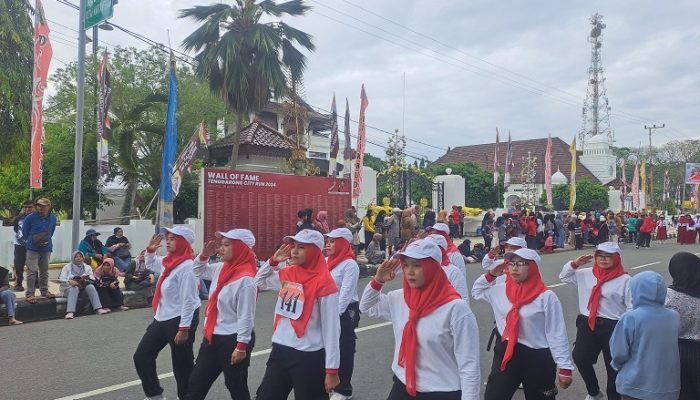 Peringati Hardiknas 2024, Disdikbud Kukar Gelar Lomba Gerak Jalan