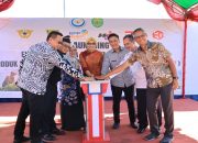 Sekprov Sri Wahyuni Lepas Ekspor Rumput Laut ke China