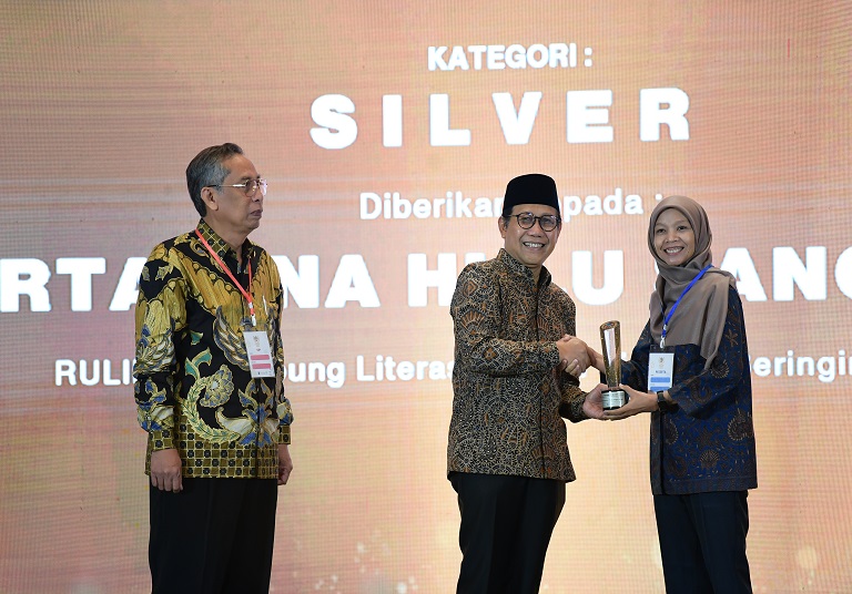 PT Pertamina Hulu Sanga Sanga (PHSS) berhasil meraih dua penghargaan CSR & Pengembangan Desa Berkelanjutan (PDB) Awards 2024