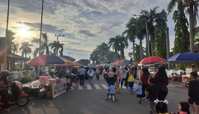 Resmi Pindah, DiskopUKM Kukar Lakukan Pendataan Ulang Para Pedagang di CFD Tenggarong