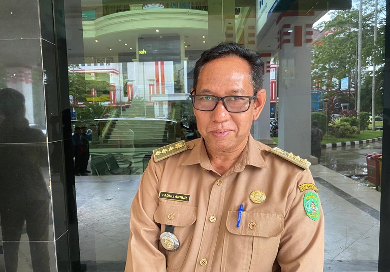 Camat Muara Wis Fadhli Annur