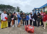 Ikut Sukseskan BBGRM 2024, Dispar Kukar Lakukan Gotong Royong di Stadion Rondong Demang