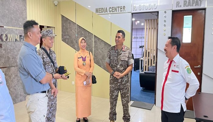 Diskominfo Kukar Terima Kunjungan Direktur Politeknik Siber dan Sandi Negara