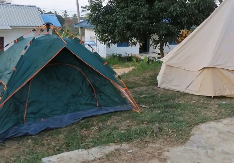 Bantuan berupa sarana dan prasarana, termasuk pelatihan peningkatan SDM Pokdarwis,