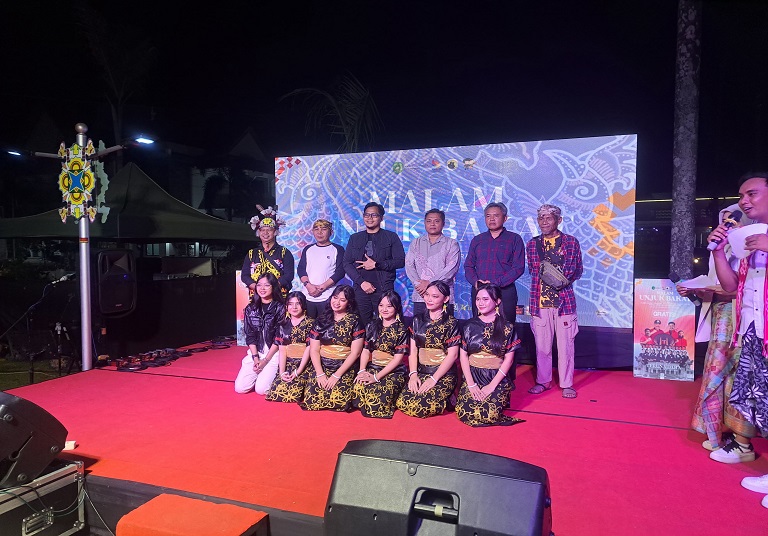 Malam Unjuk Bakat Teruna Dara Kutai Kartanegara 2024