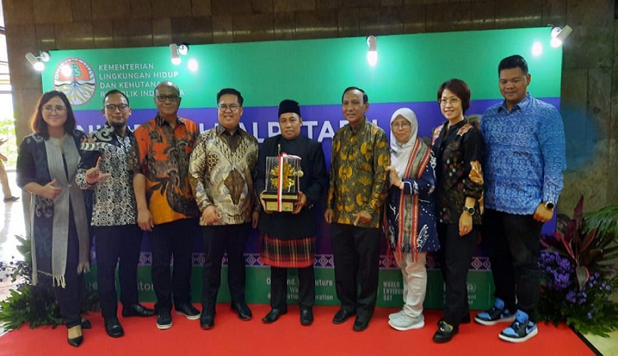 Pokdarwis Bekayuh Beumbai dan Bebudaya (3B) Desa Pela, Kecamatan Kota Bangun, menerima penghargaan Kalpataru 2024 tingkat Nasional