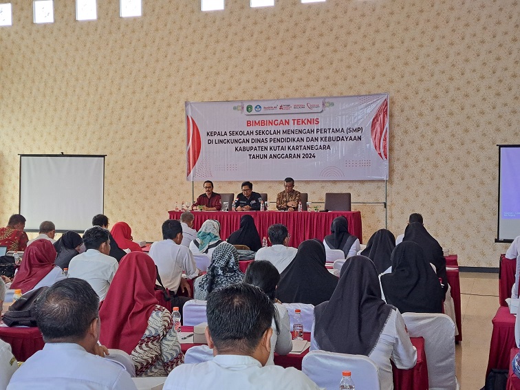 Bimbingan Teknis (Bimtek) untuk peningkatan kompetensi Kepala Sekolah SMP se-Kukar