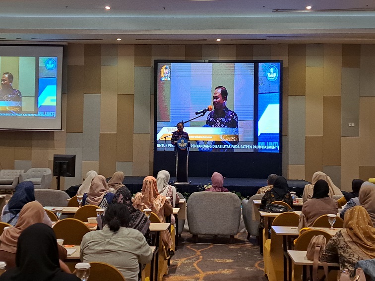 Worhop pendidikan masyarakat
