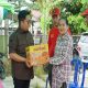 Wabup Rendi Solihin serahkan bantuan ke korban kebakaran di Jalan Mangkuraja.