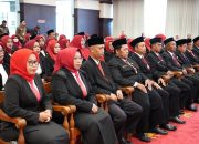 Sekda Sri Wahyuni Lantik 60 Pejabat Fungsional Pemprov Kaltim