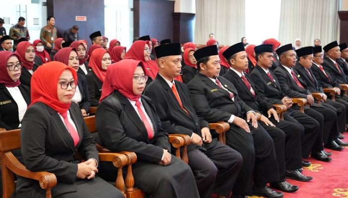 Sekda Sri Wahyuni Lantik 60 Pejabat Fungsional Pemprov Kaltim