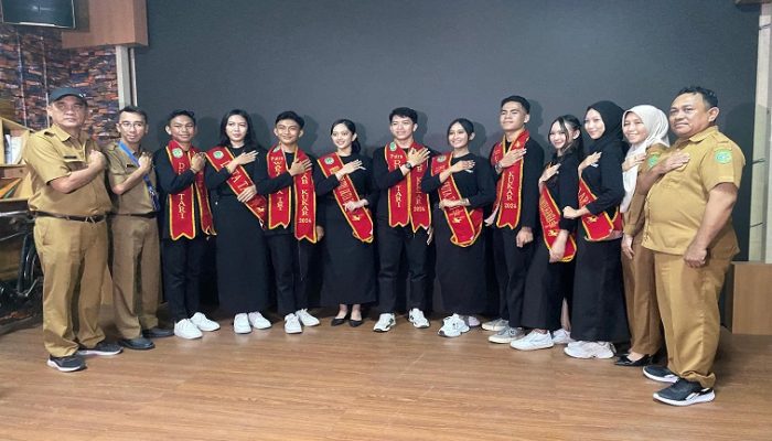 Disdikbud Kukar Sematkan Selempang Kepada Duta Tari 2024, Maju ke Tingkat Provinsi