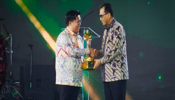 Pemkab Kukar Terima Penghargaan Wahana Tata Nugraha 2024