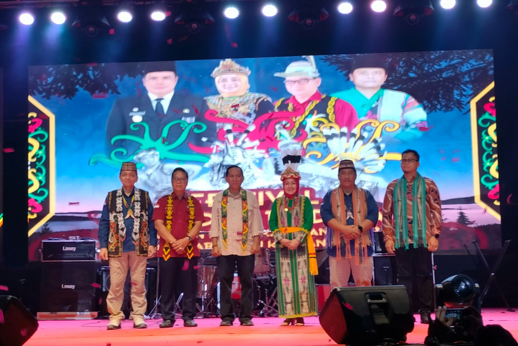 6851239a 8eea 452c bd26 8e748ea059f5