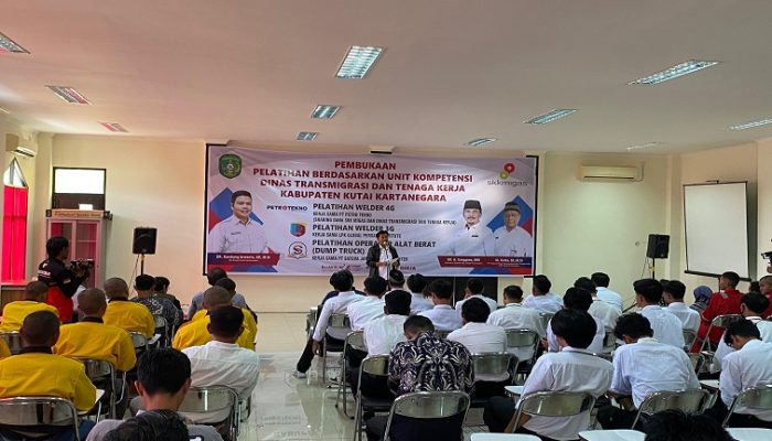 Buka Pelatihan Welder dan Operator Alat Berat, Sekda Sunggono : Realisasi Program Kukar Siap Kerja