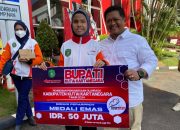 Para Atlet Kukar Peraih Medali Terima Bonus dan Tali Asih Total Rp 6,7 Miliar