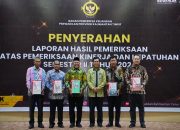 BPK Kaltim Serahkan LHP Atas Pemeriksaan Kinerja dan Kepatuhan Semester II 2024