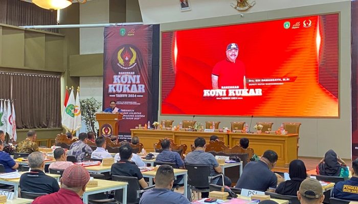 Kepala Dispora Kukar Buka Rakerkab KONI