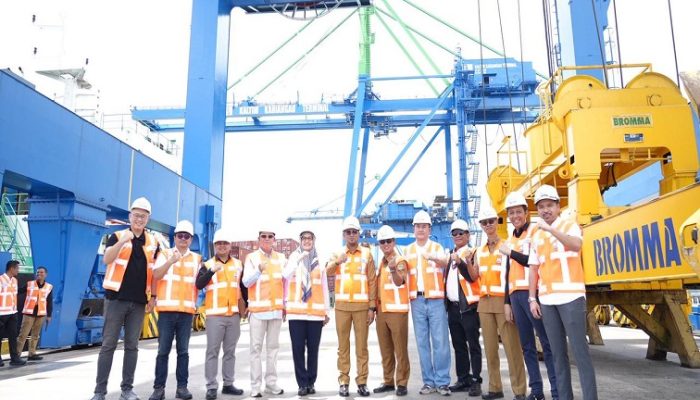 Gubernur Kaltim Tinjau PT Kaltim Kariangau Terminal untuk Pengembangan Infrastruktur dan Pendapatan Daerah