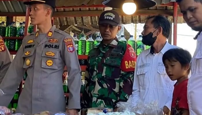 Antisipasi Kenaikan Harga, Kapolsek Sebulu Pantau Pasar dan Stok Sembako