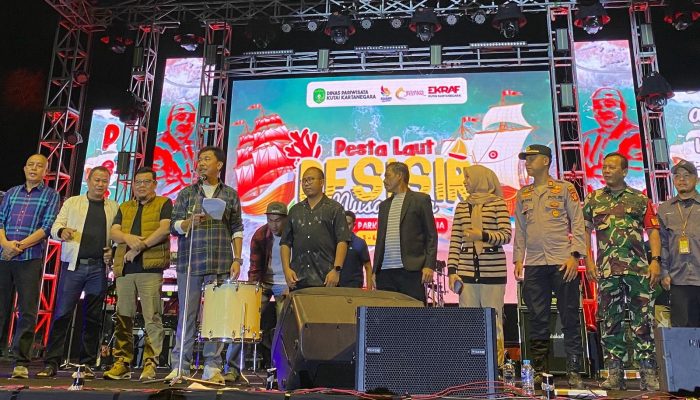Meriahnya Penutupan Pesta Laut Pesisir Nusantara, Sajikan Hiburan Rakyat dan UMKM