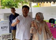 Sekda Kukar Sunggono Salurkan Hak Pilih di PSU Pilkada Kukar