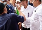 Gubernur Rudi Mas'ud Sidak SPBU Setelah Keluhan Motor dan Mobil Mogok Usai Isi BBM 8 Gubernur Rudi Mas’ud Sidak SPBU Setelah Keluhan Motor dan Mobil Mogok Usai Isi BBM