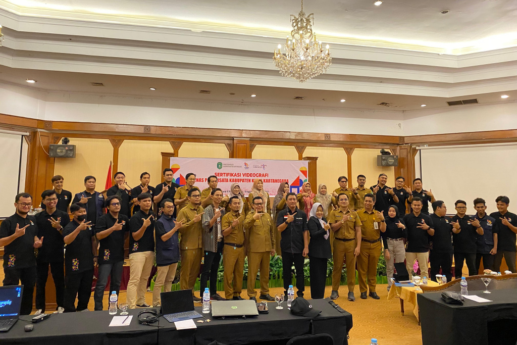 01109f58 20e9 4a5a a1a1 7d4bbcbc35ec